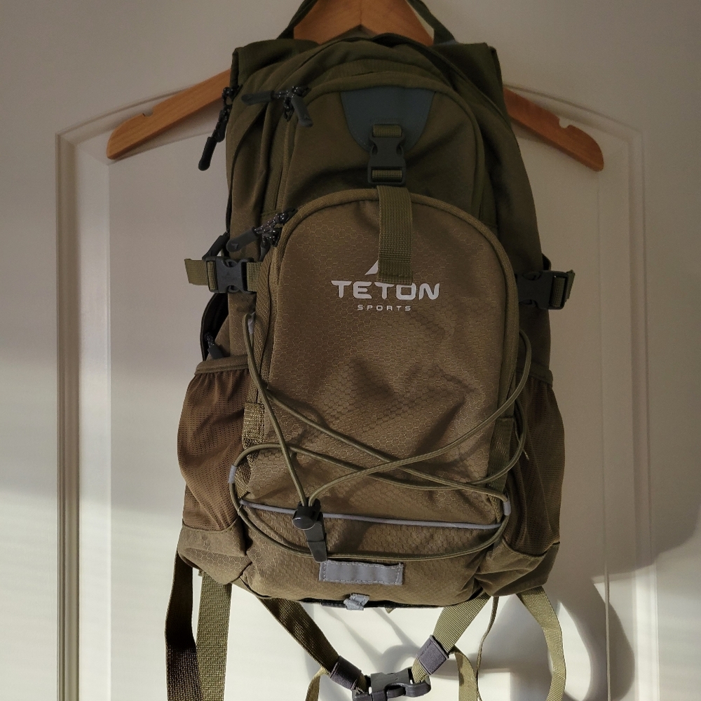 Tenton Hydration Backpack